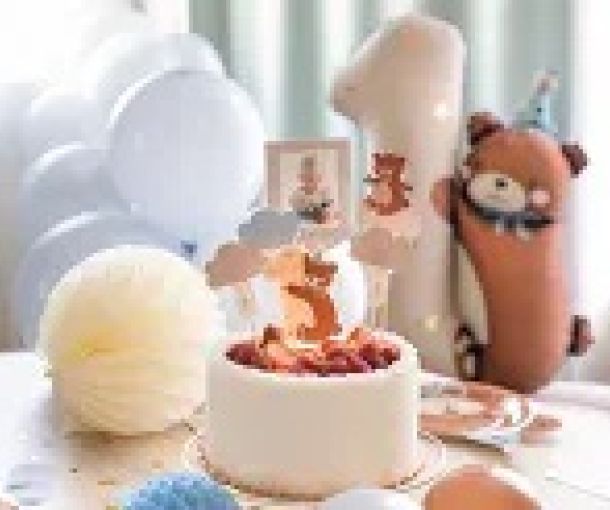 decorations au theme ours en peluche, parfaite pour le premier anniversaire de votre enfant