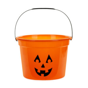 Seau citrouille orange avec motifs noirs, idéal pour bonbons ou déco Halloween. Taille 20,5 x 15 cm, pratique et léger pour enfants.